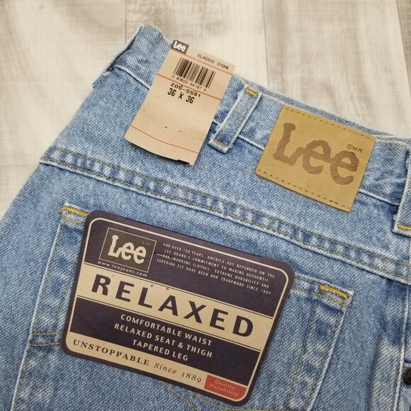 ✅Lee Jeans Mens 36X36 Blue Light Wash Denim Relaxed Fit Tapered Leg Pants Cotton - Picture 2 of 9